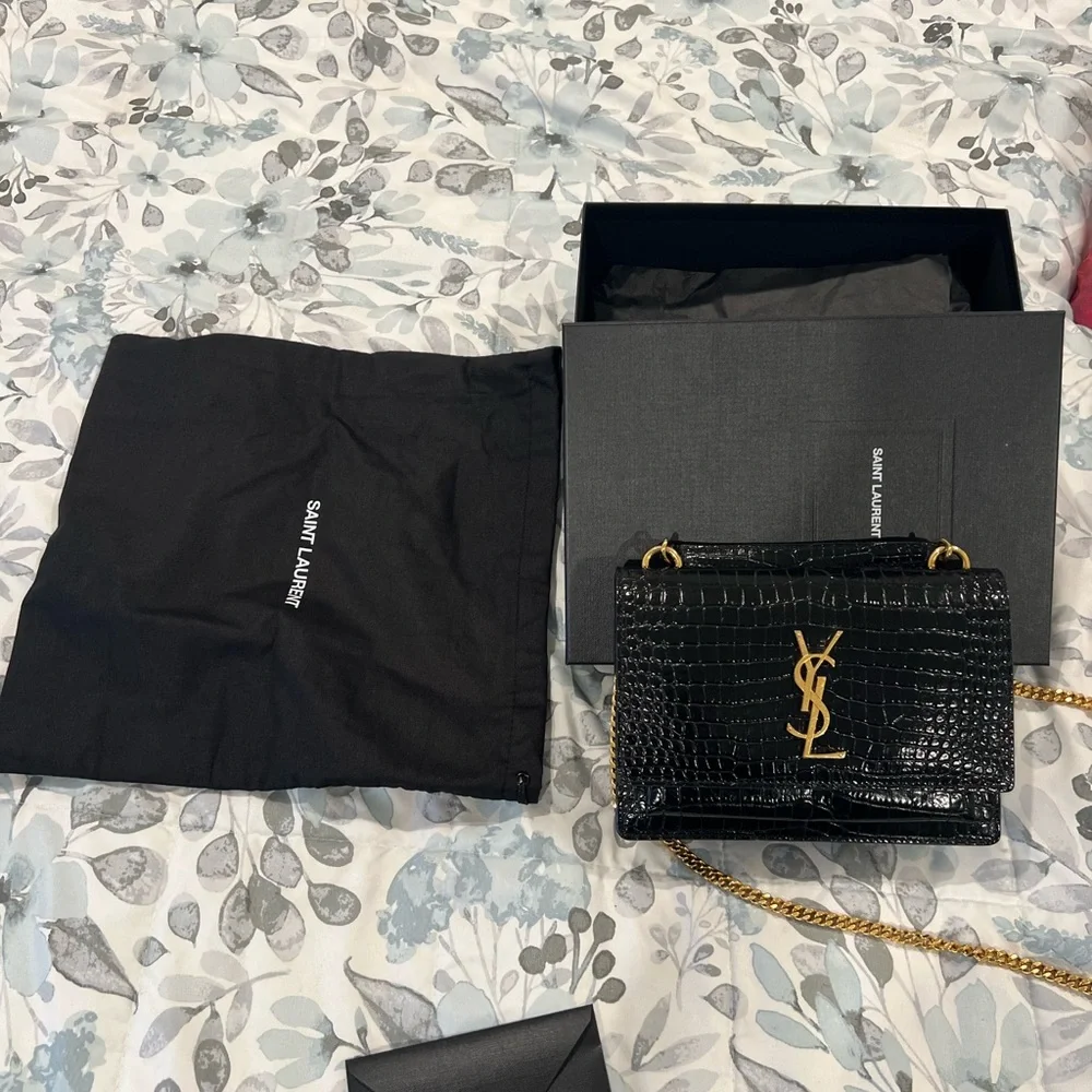 YSL Bag - Picture 4 of 11